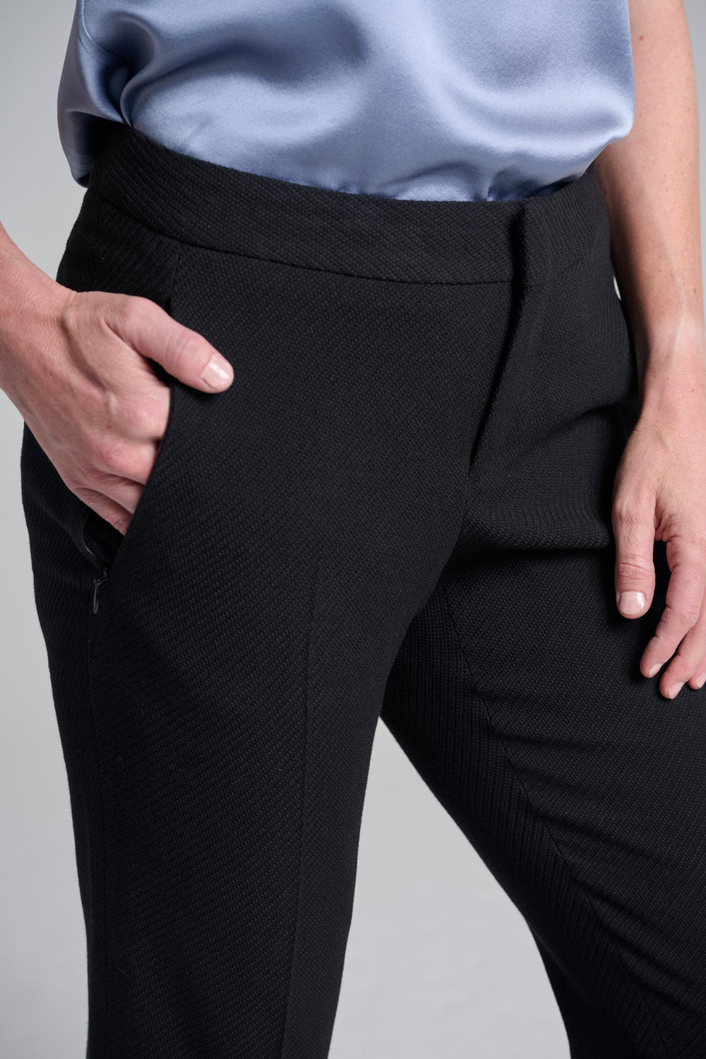 Black Dynamic Stretch Ankle Pant